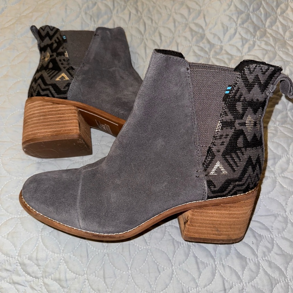 Tom’s Boots